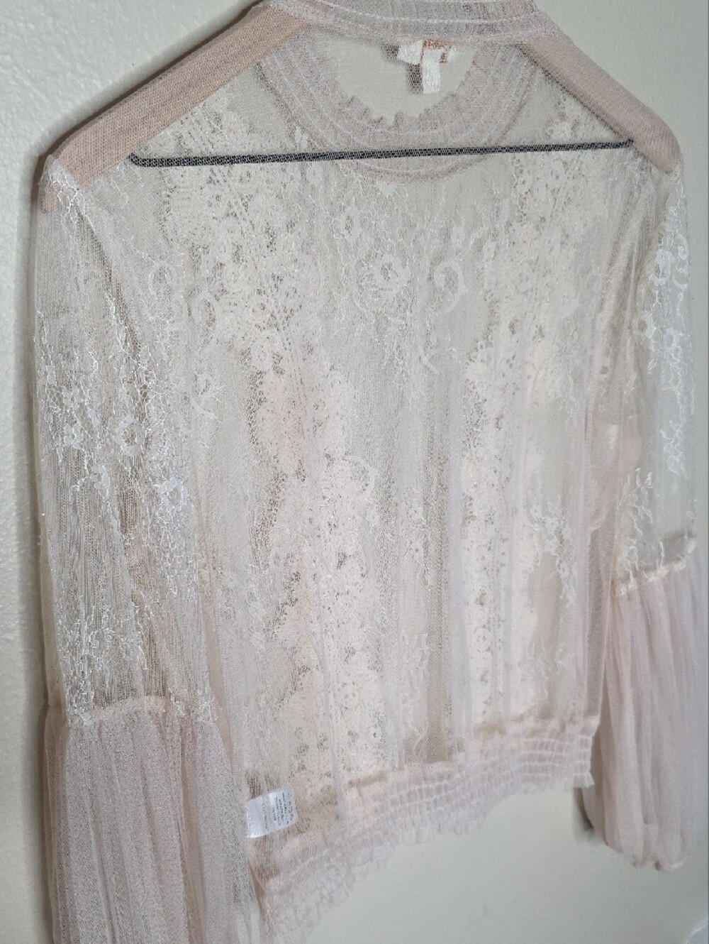 A.Peach Sheer Lace Blouse Top L Cream Mock Neck Balloon Sleeve Romantic Boho - Picture 7 of 12